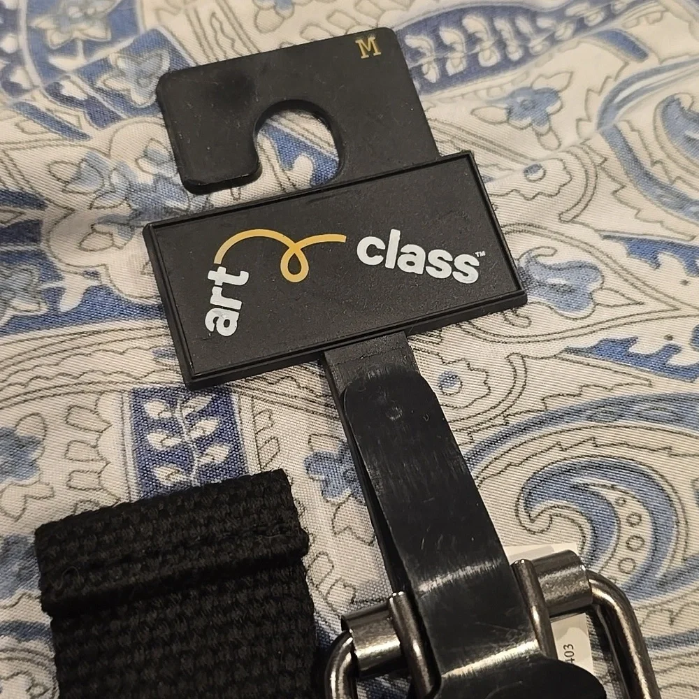 ❤️10/$10 New Glam Black Belt with Silver Accents For Kids